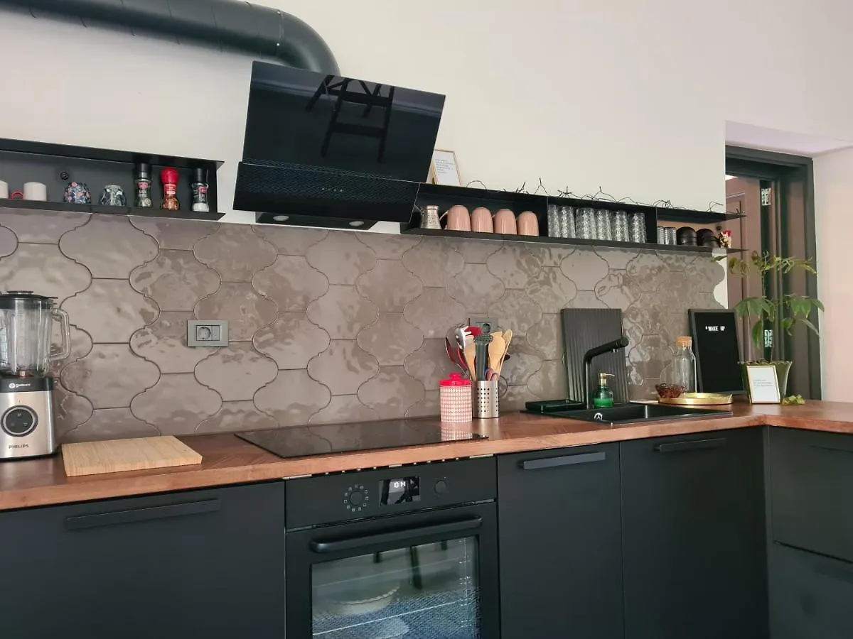 Apartment Georgina أوباتيا