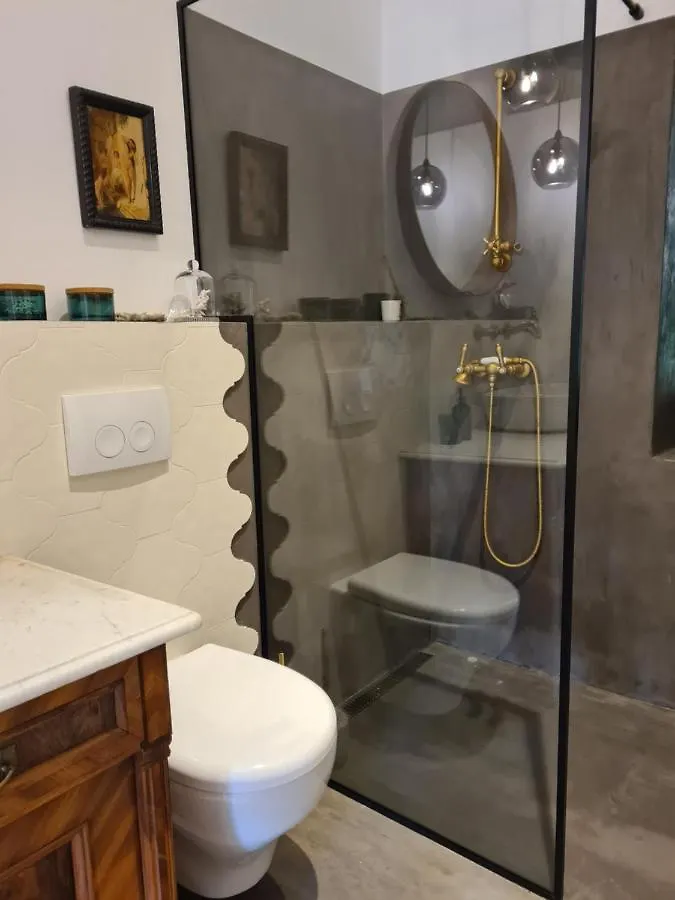 Apartment Georgina أوباتيا